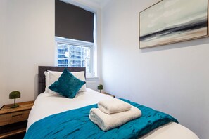 Apartment | 2 bedrooms, iron/ironing board, free WiFi, bed sheets