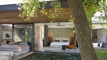 Mapogo Villa | 4 bedrooms, Egyptian cotton sheets, premium bedding