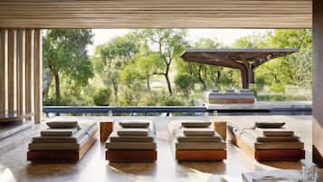 Mapogo Villa | Terrace/patio