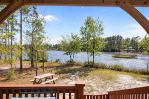 Property grounds - Lake Keziah House-Lake View, Spacious, & Private! (Southport)