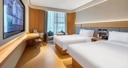 Full Season Hotel