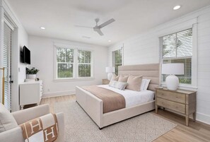 4 slaapkamers, een strijkplank/strijkijzer, reisbedje, gratis wifi