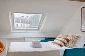 2 bedrooms, desk, iron/ironing board, travel cot