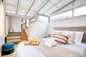 2 bedrooms, desk, iron/ironing board, travel cot