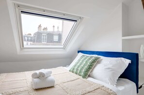 2 bedrooms, desk, iron/ironing board, travel cot
