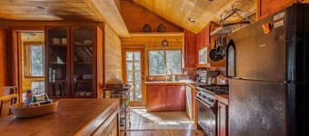 Almost Heaven Cabin - A Healthful and Relaxing Retreat