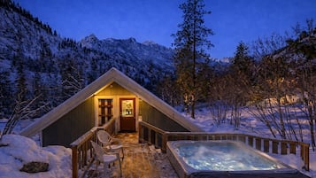 Cabin, 1 Bedroom | Tab spa terbuka