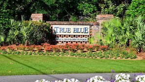 Condo, 3 Bedrooms | Property grounds