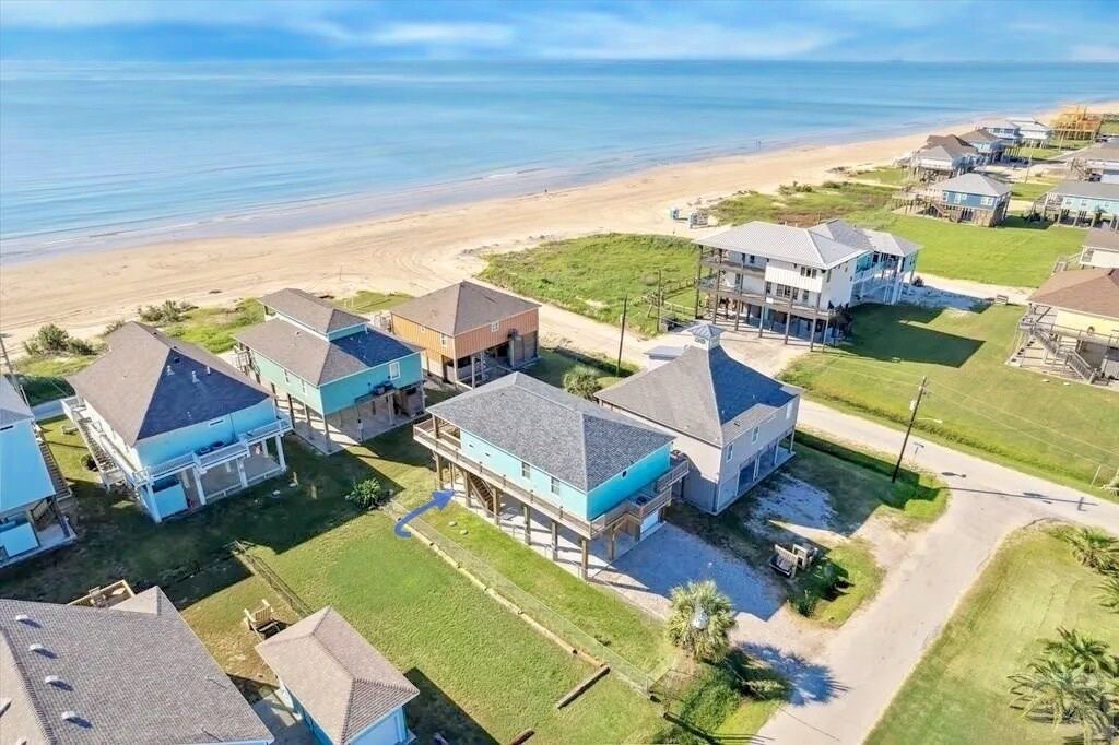 House, 4 Bedrooms | Beach
