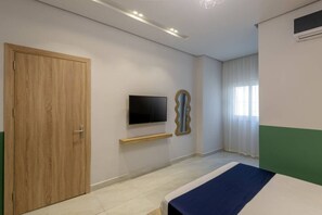 1 soverom, skrivebord, strykejern/-brett og wi-fi