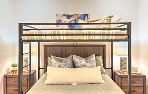 8 Schlafzimmer, Bügeleisen/Bügelbrett, WLAN, Bettwäsche