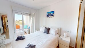 2 bedrooms, iron/ironing board, free WiFi, bed sheets
