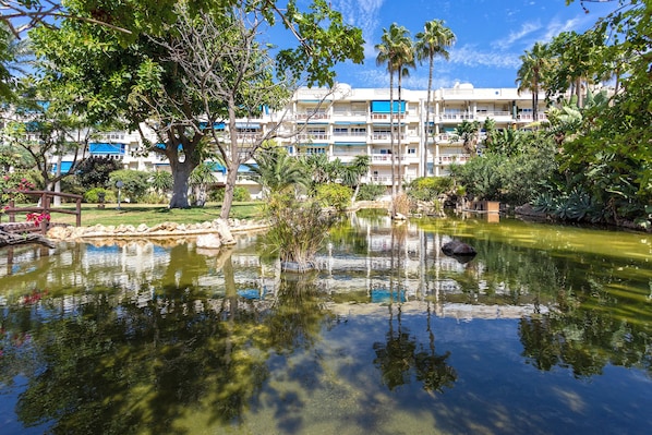 Front of property - Sunstay Costa Lago Flat II Torremolinos (Torremolinos)