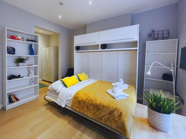 Tabla de planchar con plancha y wifi gratis 