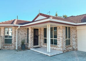 Exterior - Welcome to Saile, Evans Head (Evans Head)