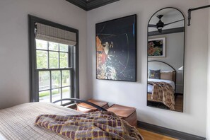 4 bedrooms, desk, iron/ironing board, WiFi