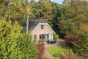 House | Exterior - Luxury Bungalow With Optional Sauna (Hooghalen)