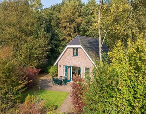 House | Exterior - Luxury Bungalow With Optional Sauna (Hooghalen)