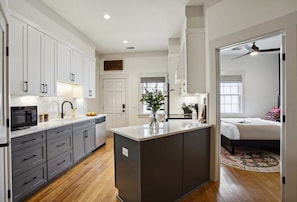 8 bedrooms, desk, iron/ironing board, travel crib