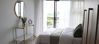 The Blyde 1467-Charming 2-bedroom apartment in with WiFi, Crystal Lagoon