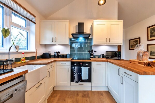 Fridge, oven, dishwasher, electric kettle