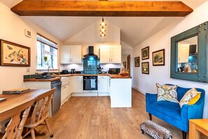 Fridge, oven, dishwasher, toaster