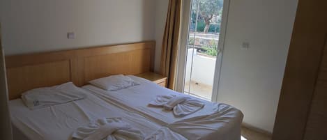 Apartment | 2 bedrooms, in-room safe, soundproofing, free WiFi