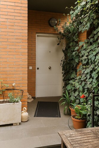 Attic room Private bathroom Jacuzzi