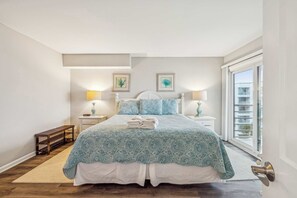 2 bedrooms, iron/ironing board, WiFi, bed sheets - 2 BDR w/Water Views, Beach Access, & 0-Entry Pool! (Hilton Head Island)