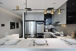 Fridge, microwave, oven, stovetop