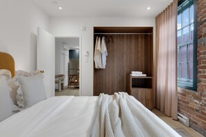1 bedroom, desk, iron/ironing board, travel cot
