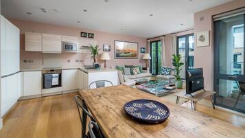 Apartamento exclusivo | Zona de estar | Una televisión LED