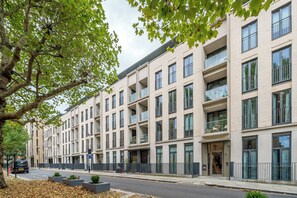 Exterior - Superb Artists Flat w Free Parking (London)