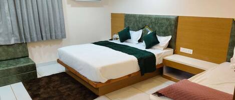 Classic Triple Room | Free WiFi