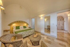 2 bedrooms, in-room safe, free WiFi