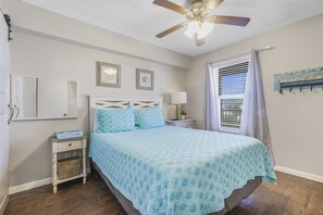 2 chambres, fer et planche à repasser, accès au Wi-Fi (inclus)