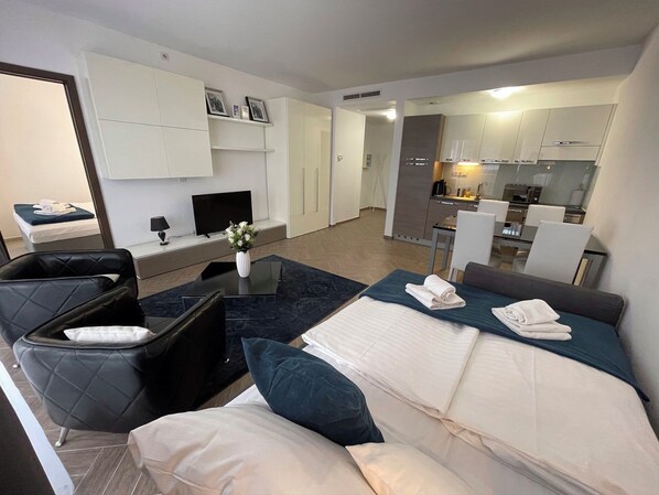 Superior Apartment, Balcony | Free WiFi, bed sheets