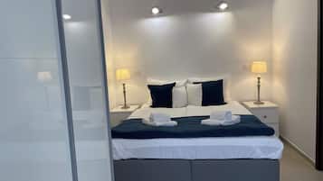 Superior Apartment, Balcony | 1 bedroom, free WiFi, bed sheets