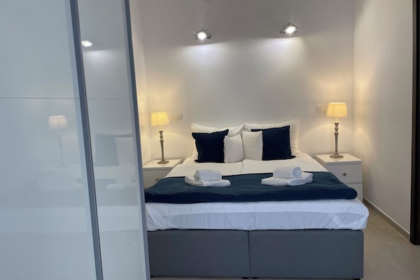 Superior Apartment, Balcony | Free WiFi, bed sheets