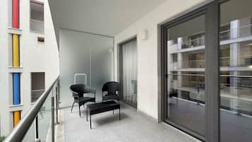 Basic Apartment, Balcony | Balcony