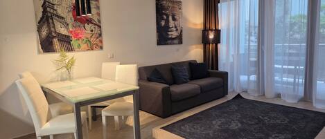 Apartament superior, balcó | Wifi gratuïta i roba de llit