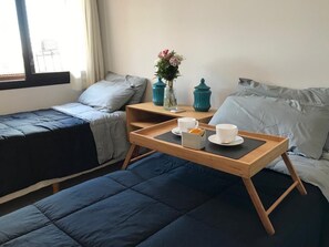 2 bedrooms, WiFi, bed sheets