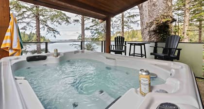 Sea Star at Terrace Beach I Hot Tub I Oceanfront