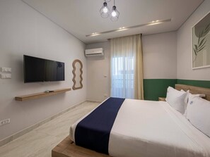 1 bedroom, desk, iron/ironing board, WiFi - Serene Studio with Private Garden  in New Cairo (90st , New Cairo)