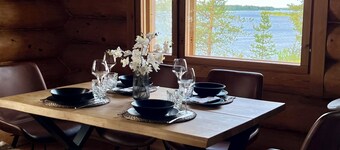 River's Whisper Cottage - Christmas Retreat