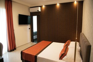 华丽双人房 | 客房内保险箱、隔音、免费 WiFi