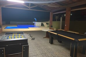 Alpehytte | Spillrom