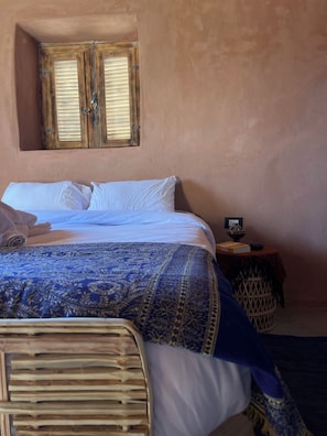 3 habitaciones y ropa de cama