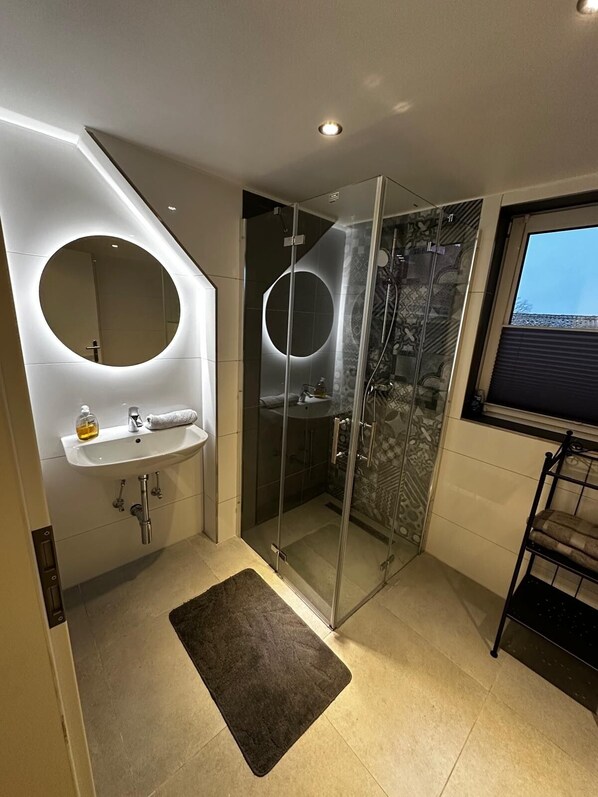 Shower, towels, soap