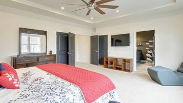 5 dormitorios, escritorio, tabla de planchar con plancha y wifi